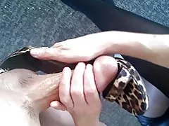 Sepatu gadis cum