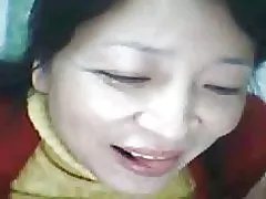 Cina lili punya payudara besar